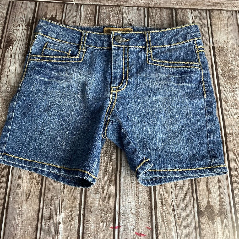 Free stnle girls denim shorts